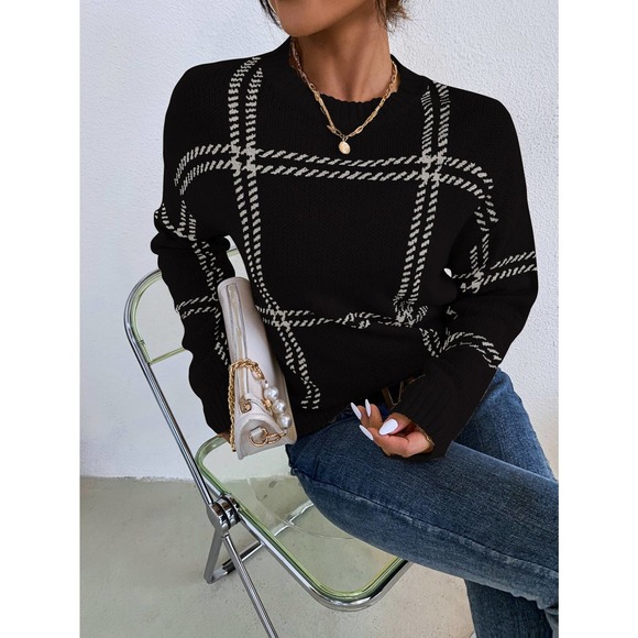 Plaid Pattern Drop Shoulder Sweater grid minimalist black white - Picture 5 of 9